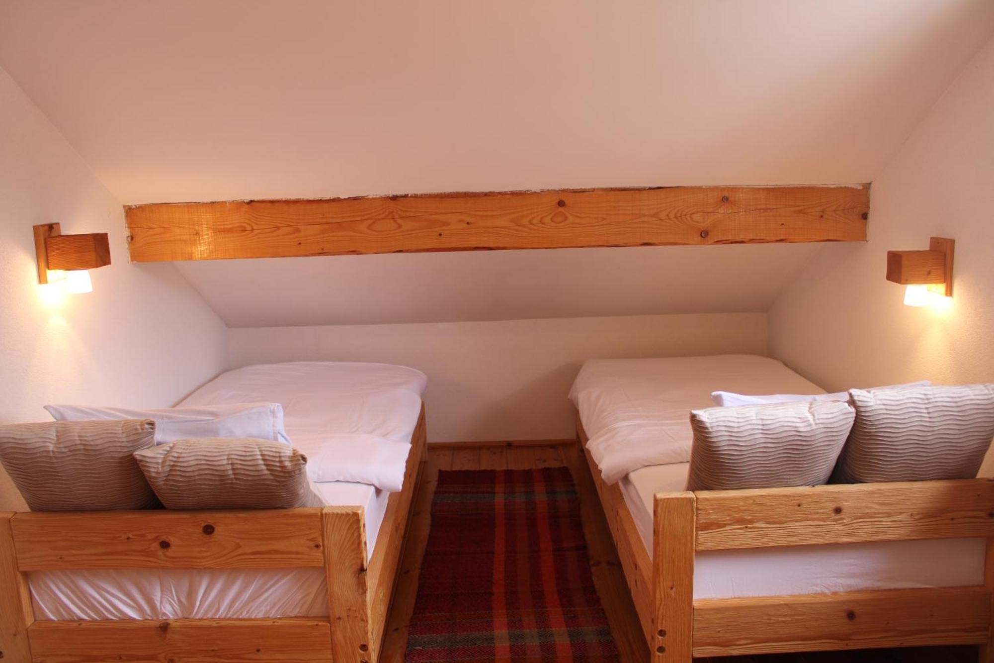 Pubhouse & Rooms Pahulja Kolašin Buitenkant foto